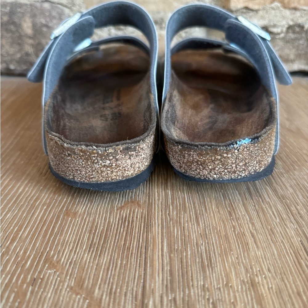 Birkenstock Arizona Silver sandals women’s size 9 price firm! - Picture 5 of 9
